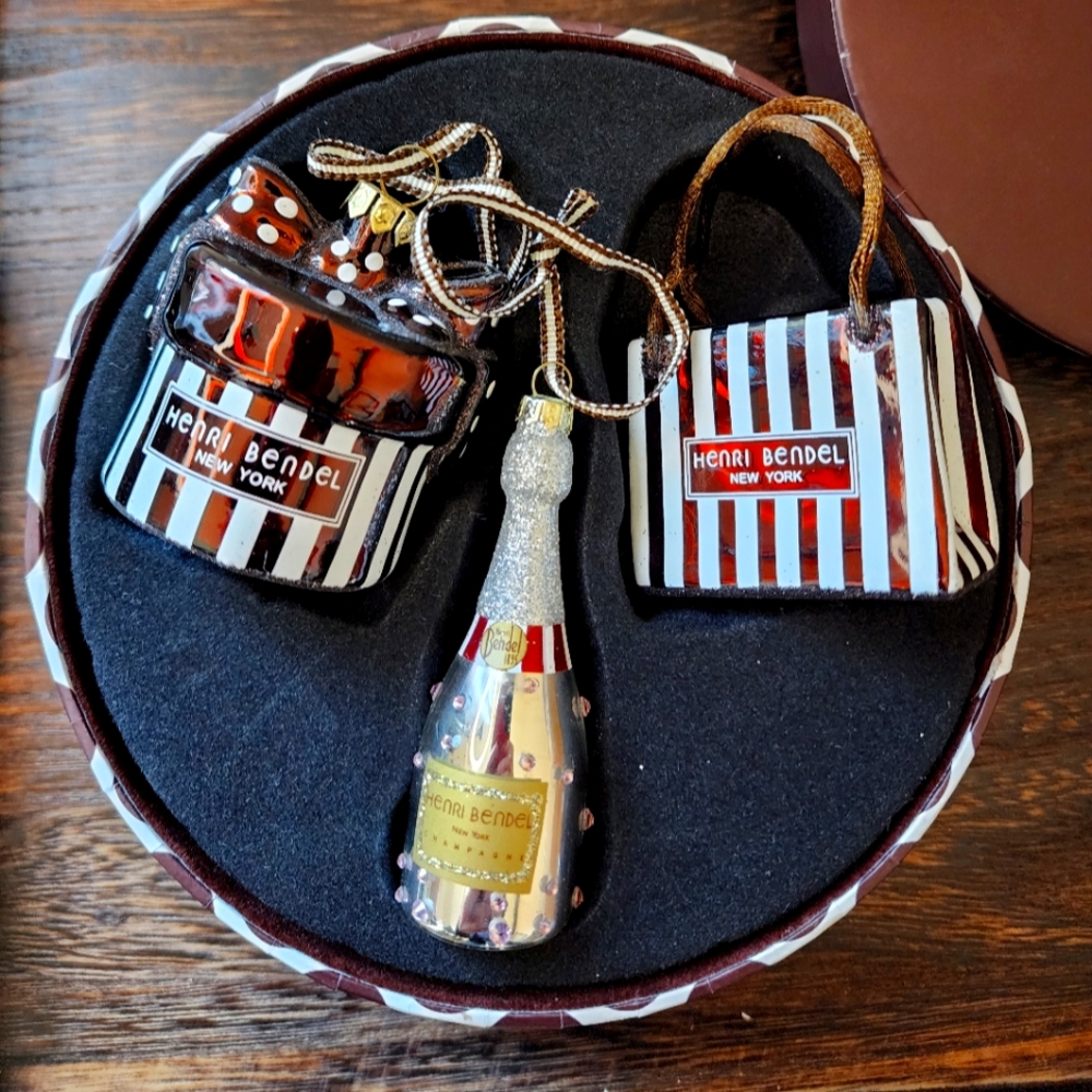 RARE! Henri Bendel Trio Signature Ornament Set. Never used!
